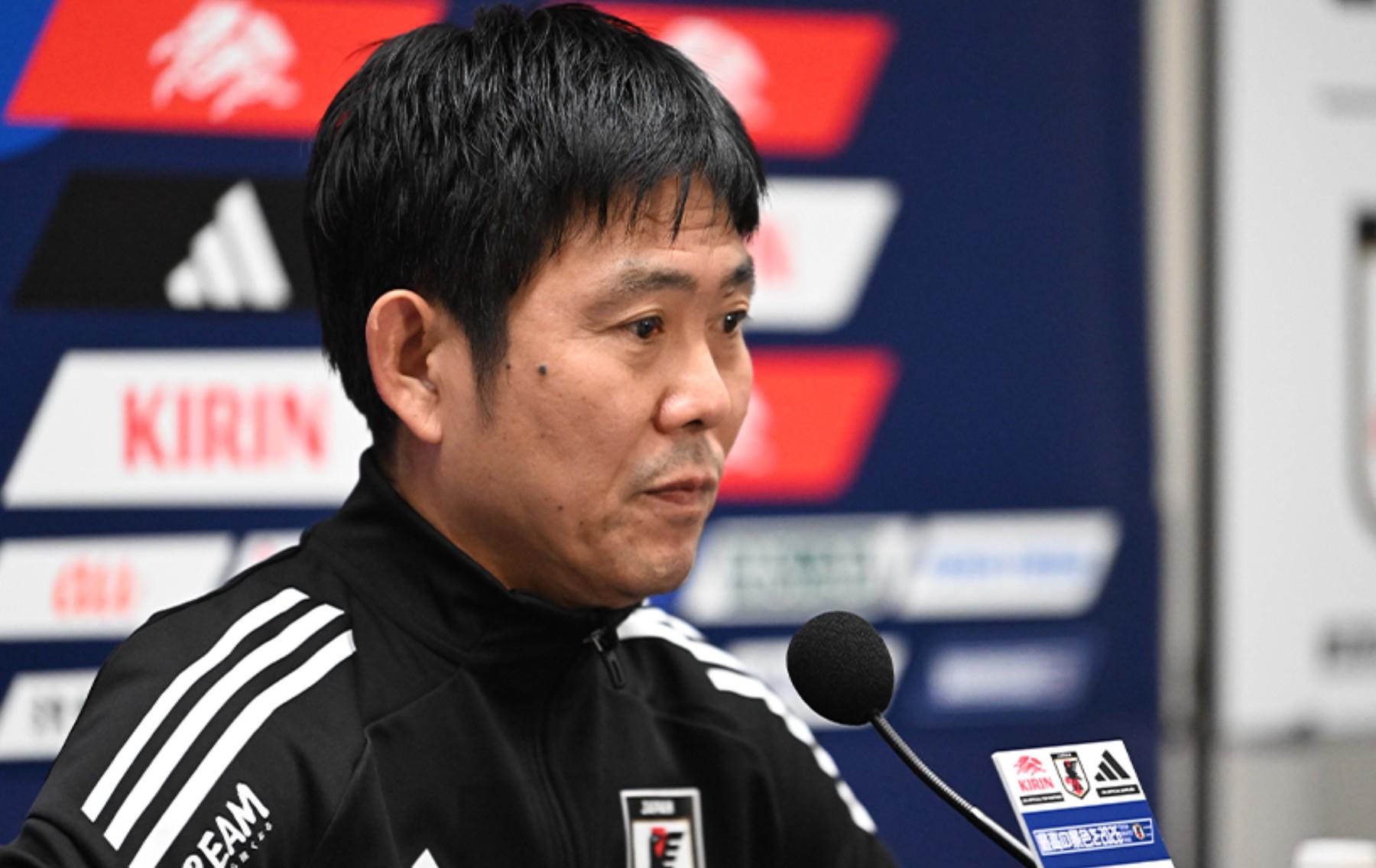 西球衣, 但也意识到 西球衣, 但也意识到