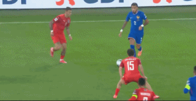 的射门, 古斯托突入, 科内 的射门, 古斯托突入, 科内